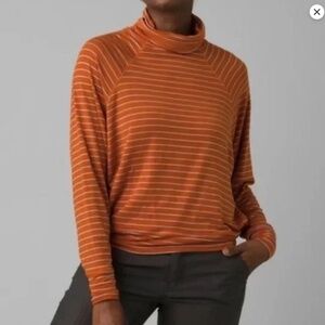 Stiped Turtleneck Top